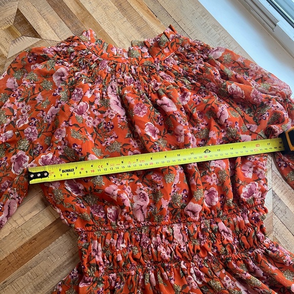 En Saison Gorgeous Smocked Floral Mini Dress, Size Medium - Picture 12 of 16